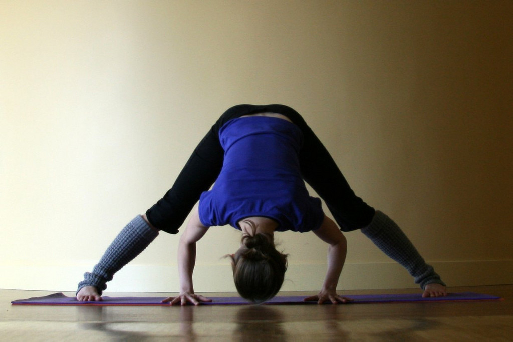 Wide-legged forward fold// hatha yoga