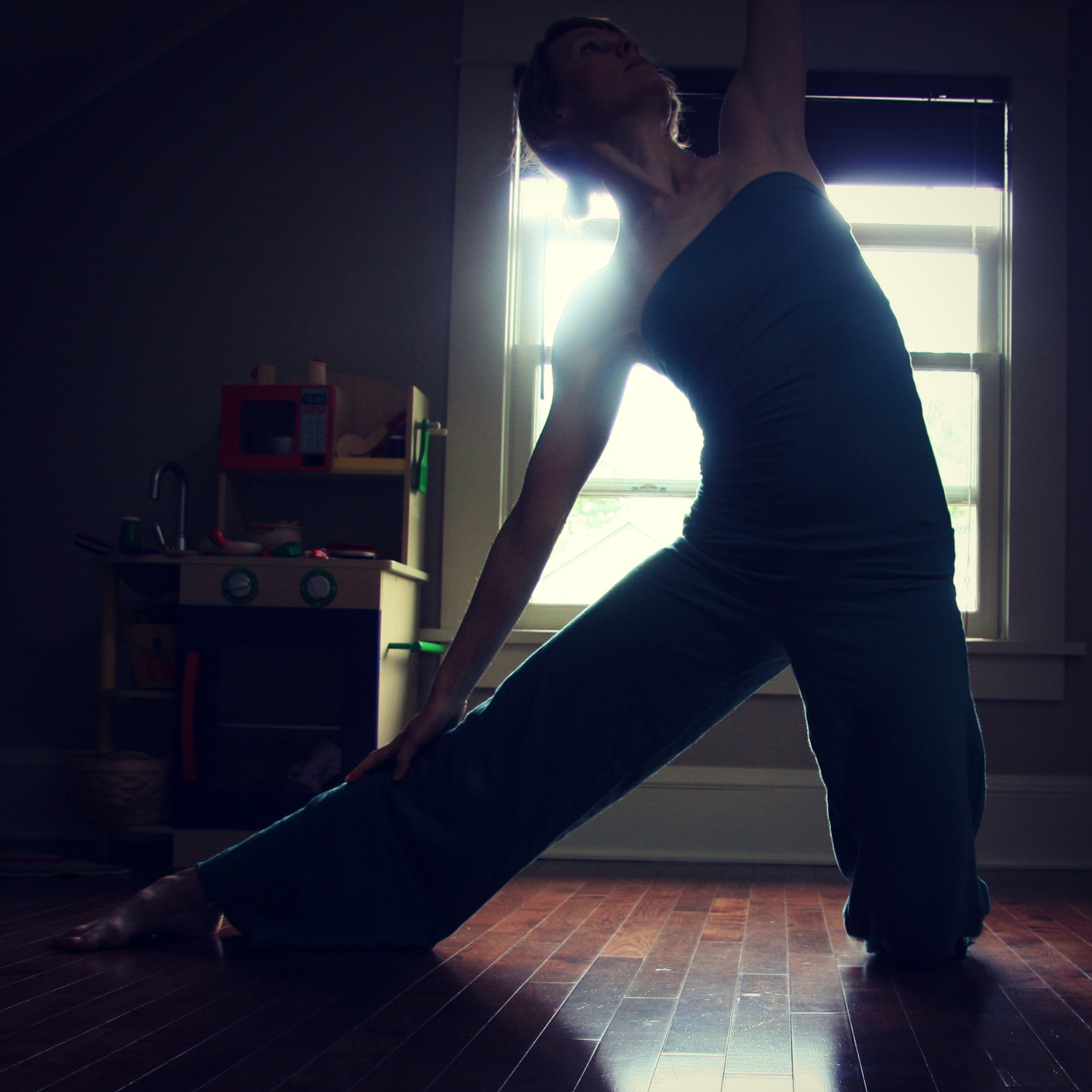 The 5-Pose Practice with Kelly Sunrose// Samadhi Rush
