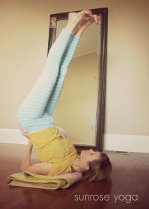 Sunrose Yoga Podcast// Online Yoga Class with Kelly Connor Sunrose// shoulder-stand