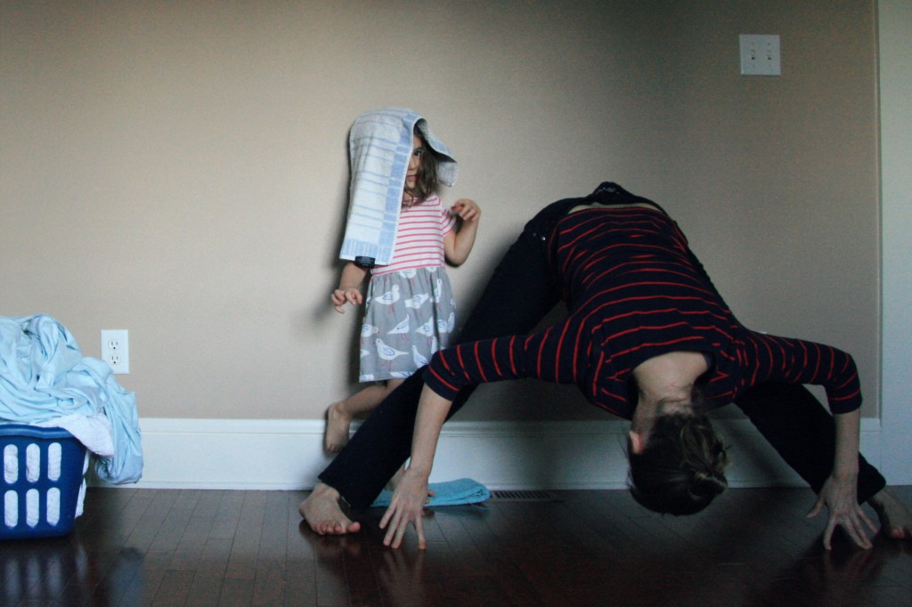 Kelly Sunrose Yoga Podcast// Online Yoga Classes// Prasarita Padottanasana
