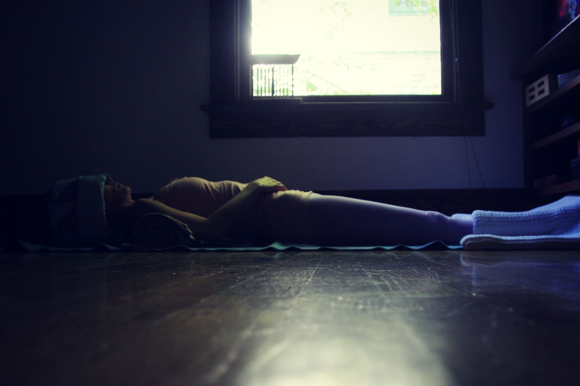 Kelly Sunrose shares full-length, subtle realm yoga classes on her podcast, Samadhi Rush. Join us for deep, spacious practice. Samadhi Rush// Online Yoga Classes with Kelly Sunrose, E-RYT